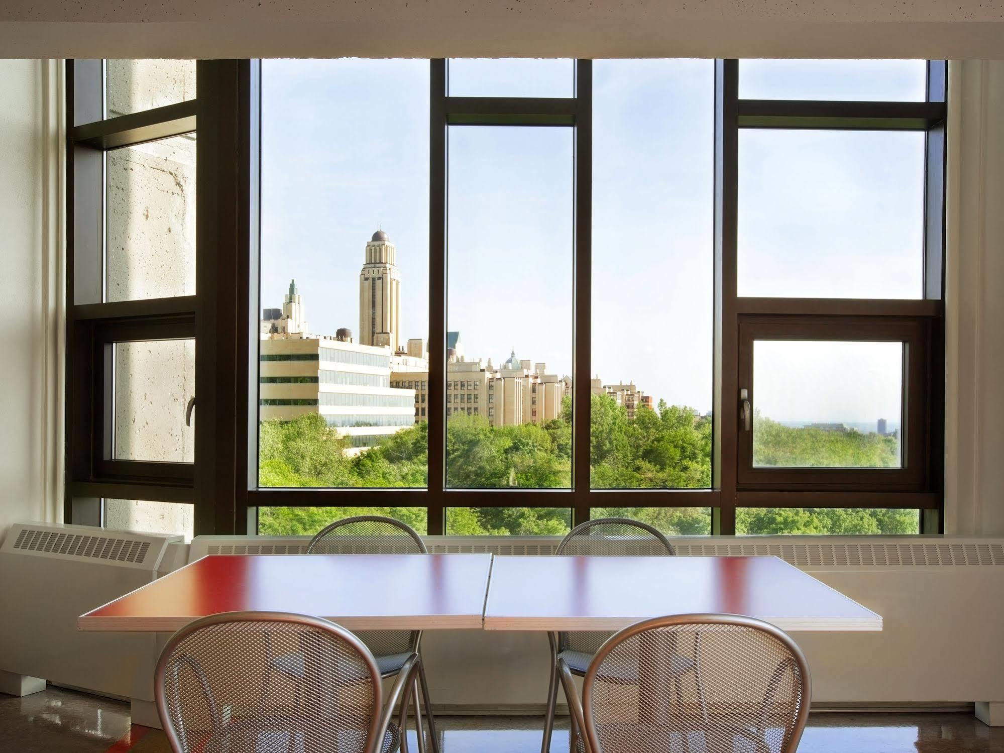 Zum Auberge D'Ete - Universite De Montréal Buitenkant foto